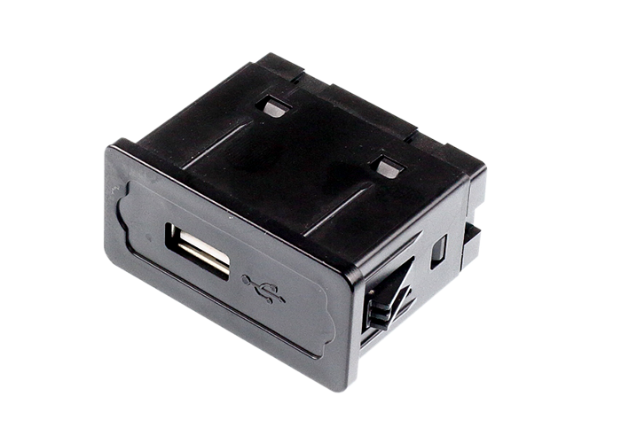 自動車用電子部品 USB-C013
